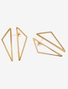 A SIMPLE STATEMENT WHAT IT IS: Double sided gold geometric triangle earrings WHY IT'S SPECIAL: Did I see that right? We love the illusion these earrings create on the ear Because we hate being boring GOOD TO KNOW: Gold plated Size: Length: 39mm; Width: 28mm Hypoallergenic WHY WE LOVE ADMIRAL ROW: Made in the USA, woman founded and black-owned, Admiral Row has a story to tell and we’re here for it. We love their commitment to creating responsible, accessible jewelry and their designs are the ward Modern Triangle Gold Hoop Earrings, Trendy Gold Triangle Earrings, Gold Triangle Minimalist Earrings, Minimalist Gold Triangle Earrings, Geometric Gold Earrings For Party, Minimalist Geometric Earrings For Party, Gold Geometric Earrings For Party, Modern Triangle Metal Earrings, Modern Triangle Earrings For Party