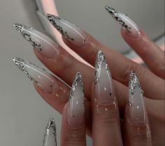 Winter Fairy Nails, Nails With Silver Flakes, Nails With Silver Design, Unique French Tips, Enhypen Nails, Vampy Nails, Nails With Silver, Chic Nail Art, Silver Nail