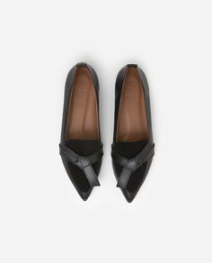 Ally Leather/Suede Black – Flattered Black Suede Loafers, Naturalizer Shoes, Black Loafers, Belt Accessories, Goat Leather, Clean Shoes, Fall Shoes, Black Patent Leather, Soft Suede