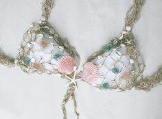 Beach Season Underwire Bra, Underwire Bra For Beach Season, Beach Bra With Removable Pads, Summer Beach Bra With Removable Pads, Beach Bra With Removable Pads For Beach Season, Summer Beach Bra, White Beach Bra With Adjustable Straps, Summer Beach Bra With Built-in Support, White Bra With Adjustable Straps For The Beach