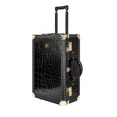 This elegant trolley has a vintage look and the comfort of modern luggage. Made with artisanal methods, it is light, sturdy, and easy to carry thanks to its wheels. It features both hand-sown handles and a telescopic handle. The interior is lined with suede leather and microfiber fabric and is very spacious. Pr Boxes, Luxury Luggage, Modern Screens, Vintage Luggage, Commute To Work, Amazing Ideas, Leather Luggage, Furniture Designer, Amber Heard