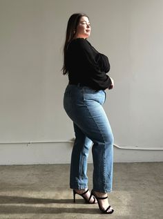 Plus Size Which, Plus Size Me, Plus Size Phot Pose At Home, Plus Size Wemon, Uk Size 20, Plus Size Curve, Tall And Plus Size Women, Plus Size Oval Body Shape, Plus Size Model Clothes