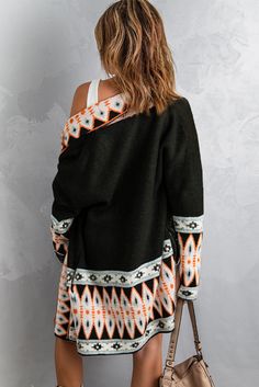 Description Wrap yourself in style with our Printed Aztec Print Open Front Knitted Cardigan, featuring intricate Aztec-inspired patterns in a cozy, open-front design. This cardigan blends warmth with bohemian flair, making it perfect for layering over any outfit. Whether paired with jeans for a casual look or dressed up with a skirt, it adds a touch of artistic charm to your wardrobe. Embrace comfort and unique style with this essential knitted cardigan. Size Chart (CM) Sizes Length Shoulder Sle Bohemian V-neck Cardigan For Fall, Fall Bohemian V-neck Cardigan, Black Jacquard Knit Cardigan, Bohemian V-neck Knit Cardigan, Bohemian Knit V-neck Cardigan, Black Bohemian Sweater For Layering, Bohemian Black Outerwear For Layering, Bohemian Jacquard Knit Outerwear For Fall, Bohemian Black Knit Outerwear