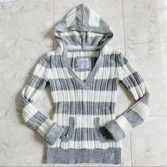 - Like For Discount! Super Soft Acrylic Sweater Hoodie From Justice! Awesome For Lounging Or School - New Without Tags; Never Worn - Not Sold In Stores Anymore :( - Super Soft And Stretchy - No Flaws - Open To Offers, I’m Very Negotiable :)) - Smoke & Pet Free Home - Every Purchase Comes With A Freebie~ Let Me Know If You Want One :)) - I Have So Many Items In My Closet! Pick And Bundle For Bigger Discount! Acrylic Sweater, Justice Shirts, V Neck Sweater, Vneck Sweater, Gray White, Sweater Hoodie, Grey And White, White Stripe, Shirts Tops