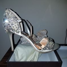 Very Detailed Ivory Rhinestone Glittery Glammed Bridal Shoe. This Shoe Is Sure To Make Any Bride Feel Even More Special From Head To Toe. New Never Worn Only Tried On. Sparkling Open Toe Evening Wedding Shoes, Champagne Embellished Open Toe Heels, Bedazzled Gold Heels For Wedding, Gold Bedazzled Heels For Wedding, Wedding Gold Bedazzled Heels, Champagne Ankle Strap Wedding Shoes With Rhinestones, Elegant Bedazzled Heels With Round Toe, Elegant Bedazzled Round Toe Heels, Elegant Embellished Ankle Strap Wedding Shoes