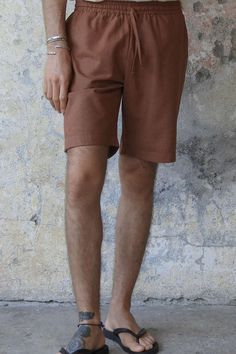 Odana's | Sustainable Christmas Gifts | BOREAS Linen Blend Shorts Man (Brown Casual Brown Cotton Shorts, Brown Cotton Shorts For Summer, Casual Brown Relaxed Fit Shorts, Brown Cotton Shorts, Brown Relaxed Fit Cotton Shorts, Brown Cotton Shorts For Spring, Brown Cotton Loungewear Shorts, Brown Shorts For Loungewear, Brown Loungewear Shorts