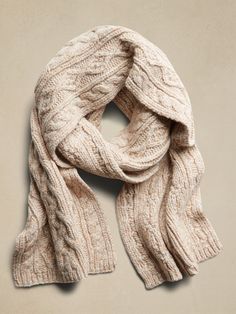 an image of a scarf on a white background