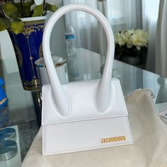 Brand New Jaquemus Bag. Comes With Strap And Dust Bag. Jacquemus White Bag, Bags Jacquemus, Le Grand Chiquito, Jacquemus Bags, Jacquemus Le Chiquito, Jacquemus Bag, Gucci Glasses, O Bag, Rimless Sunglasses