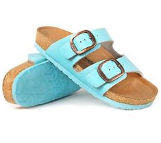 Stroll through sunny days in style with these snazzy sandals featuring an easygoing slip-on design and contoured footbed. From Aerothotic. Womens Slides Sandals, Womens Slides, Slide Sandals, Sunny Days, In Style, Sunnies, Fashion Shoes, Leather Upper, Slip On