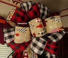 a red and black plaid christmas wreath