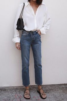 Minimalistic Outfits, Basic Wardrobe, Winter Lookbook, Spring Look, Easy Style, Denim Blouse, Office Attire