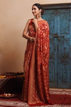 Red pure georgette gharchola bandhani pattern saree with hand-woven zari detailing. Comes along with an unstitched blouse piece. - Aza Fashions Bandhani Pattern, Bandhani Saree, Blouse Piece, Aza Fashion, Jaipur, Hand Woven, Custom Made, Hand Weaving, Saree