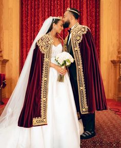 Ethiopian & Eritrean wedding Kabas Eritrean Wedding, Habesha Wedding, Eritrean Dress, Ethiopian Wedding, Habesha Kemis, Orthodox Wedding, Traditional Dress, Black Wedding, Black Love