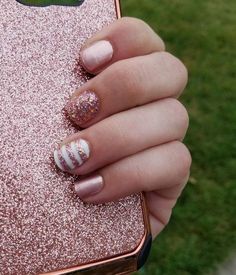 Stripe Nail Designs, Pink Glitter Nails, Rose Gold Nails, Striped Nails, Street Nails, Color Street Nails, Manicure E Pedicure, Gold Nails