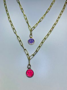 Smiley face and gold chain necklace☂️ *Adorable necklace good to wear for any occasion  *One size fits most😁 *Perfect to spice up your outfit🌸 *Good for gifts for your friends and family🤍 Please refrain from submerging this necklace in water for long periods of time because the colors may fade. Face Necklace, Long Periods, Gold Chain Necklace, Smiley Face, In Water, Spice Up, Smiley, Gold Chain, Spice Things Up