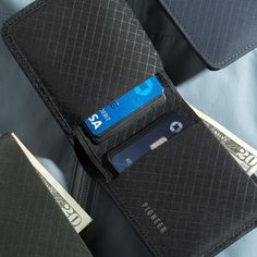 A cult-favorite billfold stripped down to the very essentials for simplicity and increased strength. Our slimmest billfold by far, yet also the highest capacity at 16+ cards and up to 30+ bills. Designer's note: This progressive style is a leap for some, but once they try it they become true believers. The truth is, you use 1-2 of the same cards 90% of the time. This design builds around that while letting you stuff it as full as you want. Have you seen a snake swallow a rabbit? It's like that. Hs Graduation Gifts, Onyx Colour, Fun Wallets, Leather Billfold, Best Wallet, A Snake, Minimalist Wallet, Have You Seen, Navy Color