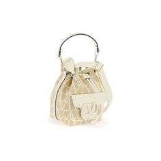 The Locò bucket bag by Valentino Garavani is made of Toile Iconographe raffia and features a front pocket decorated with a VLogo Signature element covered in leather. It has a drawstring closure, fabric interior with an open pocket, and an additional fabric shoulder strap for a crossbody look. The metallic accessories have a platinum finish. Metallic Accessories, Duffel Bag Backpack, Belt Jewelry, Business Bag, Metal Accessories, Best Bags, Versace Men, Scarf Jewelry, Women Accessories Bags