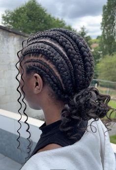 Cornrow braids with curls Cornrows With Boho Curls, Braids For Holiday, All Back Cornrows Hairstyles With Curls, Pretty Hair Styles Braids, Conrows Lines And Braids Boho, Cornrows With Curly Pieces, Cornrow Ideas Natural Hair Braided, Cornrows Braids With Curls, Bohemian Cornrows Braids