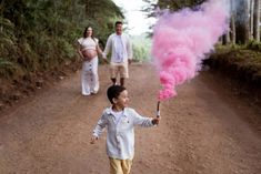 Gender Photoshoot, Country Maternity Photography, Country Maternity, Gender Reveal Baby Shower Themes