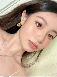 Natural Tone Makeup, Inguene Makeup, Soft Summer Makeup, Asian Makeup Looks, Miranda Priestly, Soft Makeup Looks, Subtle Makeup, Dewy Makeup, Soft Glam Makeup