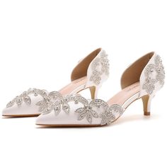 Details: Style: Gorgeous Embellishment: Rhinestone Heels Type: Stiletto Heel height: 5.5厘米 Closure Type: slip on Toe: Pointed Toe Upper Material: PU Leather Sole Material: Rubber Lining Material: PU Leather White Bedazzled Heels, Bedazzled White Wedding Shoes For Party, White Bedazzled Wedding Shoes For Party, Elegant Bedazzled White Wedding Shoes, Fitted White Wedding Shoes With Rhinestones, Elegant White Heels With Rhinestones, White Embellished Heels For Events, Elegant White Wedding Shoes With Rhinestones, White Embellished Heels