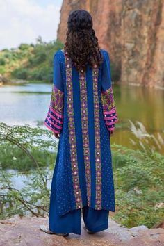 Shop for Pooja Rajgarhia Gupta Blue Crepe Printed Kurta And Palazzo Set for Women Online at Aza Fashions Kurta And Palazzo, Embroidery Square, Kurta Palazzo, Palazzo Set, Pants Fabric, Sharara Set, Wide Pants, Kurta Set, Garment Bags