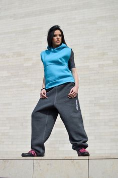 Graphite Grey Unisex Sweatpants, dress pants for women, trousers for women; Baggy Gray man sweatpants. Unisex Men and Women Can Wear. Two ventilate pockets in front, back pocket, secret pocket. HQ-Heavy duty material. Density - 340g/m2. Made in EU. SizeLenght (in/cm)Waist (in/cm)Loose (in/cm)Strech (in/cm)Recommended Height(in/cm) XS40/10112/3012/3014/3661/155 S41/10513/3212/3015/3765/165 M42/10713/3412/3115/3869/175 L44/11214/3613/3417/4273/185 XL45/11415/3813/3417/4377/195 * Care Instructions: Winter Sportswear Sweats With Side Pockets, Baggy Casual Harem Pants For Sports, Sporty Gray Tracksuit With Pockets, Stretch Hip Hop Pants For Sports, Urban Sweats With Pockets For Sports, Full-length Sweatpants With Pockets For Gym, Relaxed Fit Full-length Harem Pants For Streetwear, Full Length Sweatpants With Pockets For Gym, Stretch Sportswear Pants For Streetwear