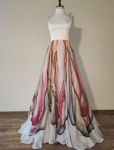 This Bridal Gowns & Separates item by NArtBridal has 113 favorites from Etsy shoppers. Ships from Bulgaria. Listed on Jul 19, 2024 Long Skirt Formal, Prom Skirt, Hand Painted Dress, Wedding Skirt, Hand Painted Fabric, Hand Painted Wedding, Wedding Jumpsuit, Formal Skirt, Langer Rock