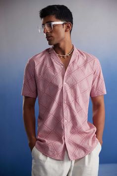 Shvaas By Vastramay Men's Pink Hakooba Shirt Look sharp in this comfortable pink hakooba shirt. Made from a cotton blend, it features a notched collar, button closure, and half sleeves. This slim-fit shirt is perfect for a casual day out. Key Features Cotton blend fabric for comfort Notched collar for a polished look Half sleeves for added breathability Slim fit for a modern silhouette Specifications Sleeve Length: Half Sleeves Shape: Straight Neck: Notched Collar Material & Care Fabric: Cotton Slim Fit Shirt, Notched Collar, Polished Look, Fabric Cotton, Half Sleeves, Cotton Blend, Slim Fit, Sleeve Length, Key