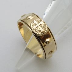 =R46709 Rosary Ring K14 K18 Spinning 8g Solid Gold Cross (Rolling) Weight : Approx 8 g±30% Width: Approx7.5 mm±30% Thickness:Approx1.5 mm±30% Size:Approx = If you want the size below, please click below to order. US Size 12, 12 1/2, 13 , 13 1/2, 14 https://www.etsy.com/listing/814475487/r46709-rosary-ring-k14-k18-spinning-8g?ref=shop_home_active_1 = Shipping Method Shipment EMS Express Mail Service It usually takes 5~10 working days for the package to arrive from the date of shipment depending o Jesus Ring, Rosary Ring, Gold Rosary, Mens Gold Jewelry, Mens Gold Rings, Gold Chains For Men, Golden Ring, Cross Ring, Jewelry Lookbook