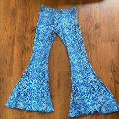 Never Worn (Aside From For The Photos), Blue Floral Flowy Pants From Altar’d State. Good Amount Of Stretch To Them. Bundle For A Discount. Blue Flowy Pants, Flowy Pants, Altard State, Altar'd State, Pants Color, Blue Floral, Boot Cut, Pant Jumpsuit, Blue White