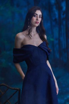 Wedding guest dress inspo.
#fallweddingguestdressseptember #homecomininspo #darkbluehocodress #darkbluedress #navydress #tealengthdress #offtheshoulderdress #alinedress #jacquarddress #weddingguestoutfit #fallweddinginspiration #dresstoimpress #modelphotoshootdresstoimpress #eventdress #cocktaildress #bridesmaiddress Jacquard A-line Midi Dress For Cocktail, Cocktail A-line Midi Dress In Jacquard, Cocktail A-line Jacquard Midi Dress, Chic A-line Jacquard Dress, Cocktail Jacquard A-line Midi Dress, Jacquard Midi-length Dress, Party Dresses With Structured Off-shoulder, Off-shoulder Party Dress With Structured Shoulders, Elegant Off-shoulder Dress With Structured Shoulders