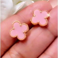 Nwt Clover Stud Earrings Nickel Free 14k Gold Plated Stainless Steel Elegant Design Candy Corn Earrings, Artsy Earrings, Pink Clover, Long Gold Earrings, Minimalist Earrings Studs, Minimalist Studs, Handmade Earrings Beaded, Clover Earrings, Alloy Earrings