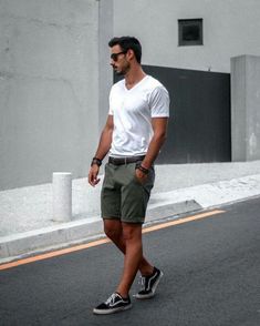 Urban Street Fashion, Best Casual Shirts, Perfect Summer Outfit, Hipster Man, Men's Swimwear, Stylish Summer Outfits, Best Mens Fashion