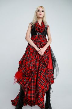 Red Gothic Dress For Alternative Fashion, Plaid Red Dress, Dress Extravagant, Avant Garde Dresses, Tartan Fashion, Red Plaid Dress, Punk Dress, Unique Dress, Dress Designer