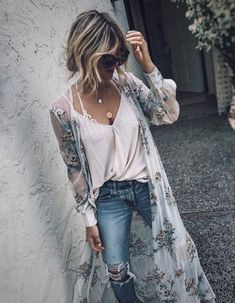 Estilo Hippie Chic, Look Boho Chic, Kimono Outfit, Mode Kimono, Boho Outfit, Estilo Hippie, Kleidung Diy, Mode Boho, Boho Chic Outfits