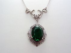 Art Nouveau Style, Emerald Necklace, Emerald Vintage Czech Faceted Glass Cabochon, Emerald Statement Necklace, Art Nouveau Jewelry - Etsy Writing Outfits, Grad Jewelry, Slytherin Jewelry, Slytherin Fashion, Stile Harry Potter, Luxurious Accessories, Necklace Emerald, Magical Jewelry, Green Jewelry