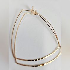 Elegant 18k Gold-Plated Geometric Hoop Earrings: Lightweight Quartz Hoop Earrings, Hoop Earrings Handmade, Wire Earring, Geometric Hoop Earrings, Jewelry Design Inspiration, Wire Earrings, Jewelry Patterns, Handmade Earrings, Earrings Handmade