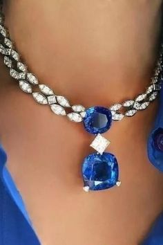 Beautiful Diamond Necklace, Bijoux Art Deco, Ceylon Sapphire, Blue Stones, Popular Jewelry, A Necklace, Fabulous Jewelry, Sapphire Jewelry, Diamond Pendant Necklace