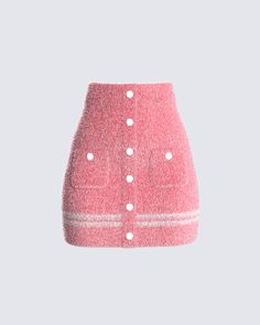 we're BIG on this soft AF skirt 💕 she's also high-waisted to help with that snatched look 🍑 Spring Outfits College, Fuzzy Skirt, Scoop Neck Crop Top, Happy Clothes, Runway Fashion Couture, Dress Gloves, Comfy Fashion, Baddie Outfits Casual, Really Cute Outfits