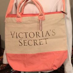 Victoria Secret Tote Bag /With A Second Insulated Bag Inside Is Detachable Very Practical Victoria's Secret Travel Pouch Bag, Victoria's Secret White Travel Bag, Victoria's Secret Travel Shoulder Bag With Double Handle, Victoria's Secret White Bags For Everyday Use, Victoria's Secret Summer Shoulder Bag For Everyday Use, Everyday Victoria's Secret Bag With Zipper Closure, Victoria's Secret Shoulder Bag With Removable Pouch For Travel, Victoria's Secret Travel Pouch Shoulder Bag, Victoria's Secret Everyday Bag With Zipper