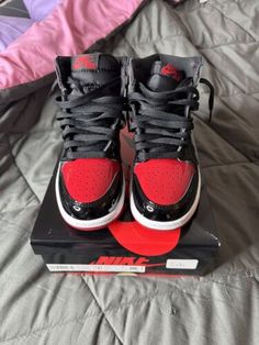 ad eBay - Find many great new & used options and get the best deals for Size 4.5 - Jordan 1 Retro OG High Patent Bred at the best online prices at eBay! Free shipping for many products! Air Jordan 3 Retro Outfit Ideas, Best Shoes For Women, Zapatillas Jordan Retro, Fire Shoes, Pretty Sneakers, Lipgloss Lips, Nike Fashion Shoes, Pretty Shoes Sneakers, All Nike Shoes