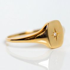 Shop this gorgeous ring from Local Eclectic features a diamond set in 14K solid gold. This women's gold signet ring is simple yet stunning. Golf Ring, Simple Diamond Ring, Signet Rings Women, Diamond Signet Ring, Local Eclectic, Simulated Diamond Rings, Attic Storage, Gold Signet Ring, Estilo Hip Hop