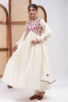 Off white anarkali with churidar sleeves, floral pattern and contrast resham embroidered yoke. Paired with churidar and embroidered dupatta. - Aza Fashions Designer White Churidar With Floral Embroidery, White Churidar With Floral Embroidery For Designer Wear, White Churidar With Floral Embroidery For Designer Occasions, White Anarkali Dress With Embroidered Border, White Floral Embroidered Churidar For Designer Wear, Anarkali Salwar Kameez With Embroidered Border In Georgette, White Churidar With Floral Embroidery For Transitional Season, Anarkali Style Floor-length Set With Embroidered Border, Floor-length Anarkali Set With Embroidered Border