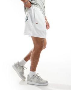 Shorts by Nike Short cut to summer style Branded design Regular rise Elasticated drawstring waist Functional pockets Embroidered detail Regular fit White High-waisted Athletic Shorts With Built-in Shorts, White Bottoms With Built-in Shorts, Summer Streetwear Athleisure Athletic Shorts, Summer Athleisure Athletic Shorts For Streetwear, Nike Shorts With Built-in Liner For Spring, Summer Streetwear Athleisure Bottoms, Summer Athleisure Streetwear Bottoms, Relaxed Fit White Bottoms With Built-in Shorts, Nike Athletic Shorts With Pockets For Summer