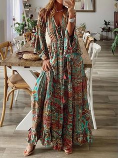 Bekväma Outfits, Stile Boho Chic, Trendy Dresses Summer, Boho Beach Dress, Hippy Chic, Stil Boho, Holiday Floral, Resort Dresses, Floral Dresses Long