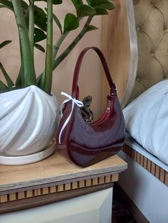 #fashion #aesthetic #cherry #bag Cherry Bag Outfit, Cherry Red Bag, Mini Bags Aesthetic, Red Bag Style, Red Purse Outfit, Red Bag Outfit, Cherry Bag, Bags Wishlist, Cherry Girl