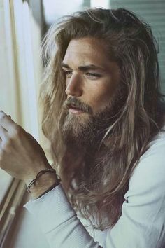 Trendy Mens Haircuts, Hipster Beard, Mens Hairstyles Thick Hair, Beard Hairstyle, Long Beards, Brown Blonde Hair, Haircuts For Long Hair, New Haircuts, Long Hair Styles Men