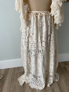 Lace Dress Photoshoot, Pregnancy Photoshoot Dress, Antique Lace Dress, Angel Sleeve Dress, Maternity Photoshoot Dress, Angel Sleeves Dress, Dress With Fringe, Dress Photoshoot, Maternity Dresses For Photoshoot