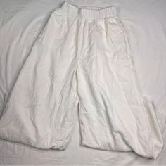 Nwt Womens Nova Vintage Daniella White Wide Leg Pants Sz S A040424 White Wide Leg Pants, Vintage Pants, White Vintage, Leg Pants, Wide Leg Pants, Pant Jumpsuit, Wide Leg, Color White, Pants For Women